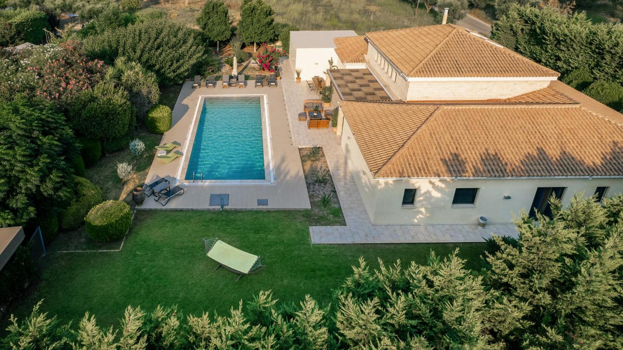 La Curva Villa *